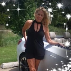 Meet your Posher, Denise